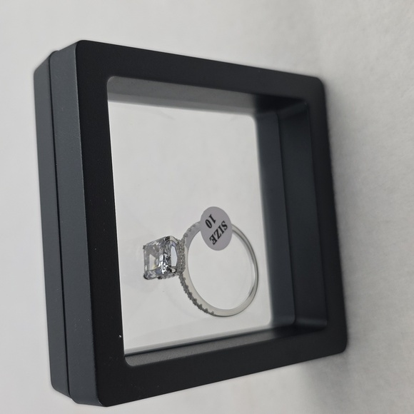 NWOT Sixcitys 4CT Synthetic Moissanite Ring Multiple Size Engagement Ring Travel - Picture 6 of 7